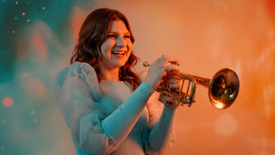 Summer Camargo's Cocktail Swing